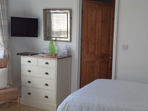Endeavour House 4*